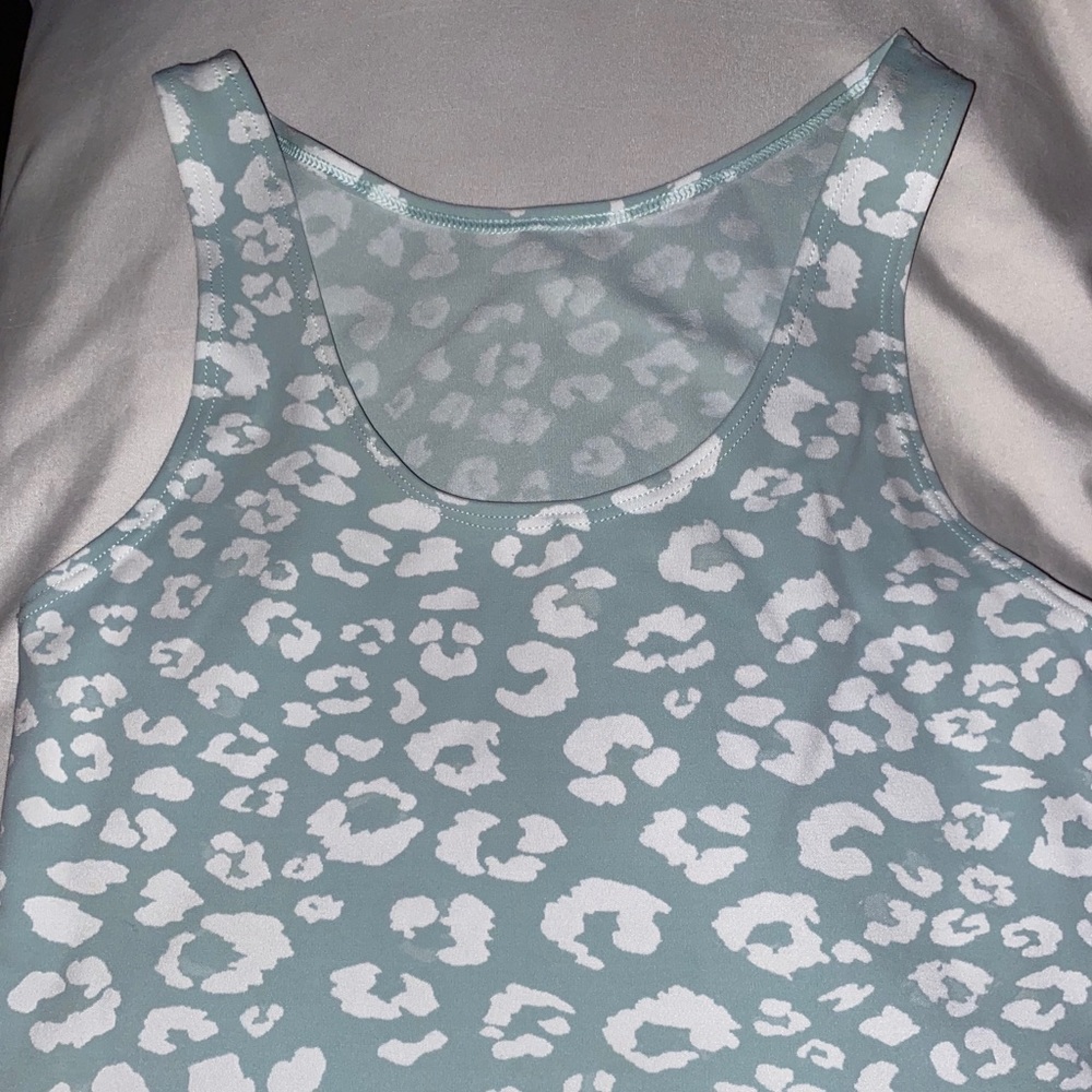 Booty by brabants cheetah crop top - Picture 1 of 1